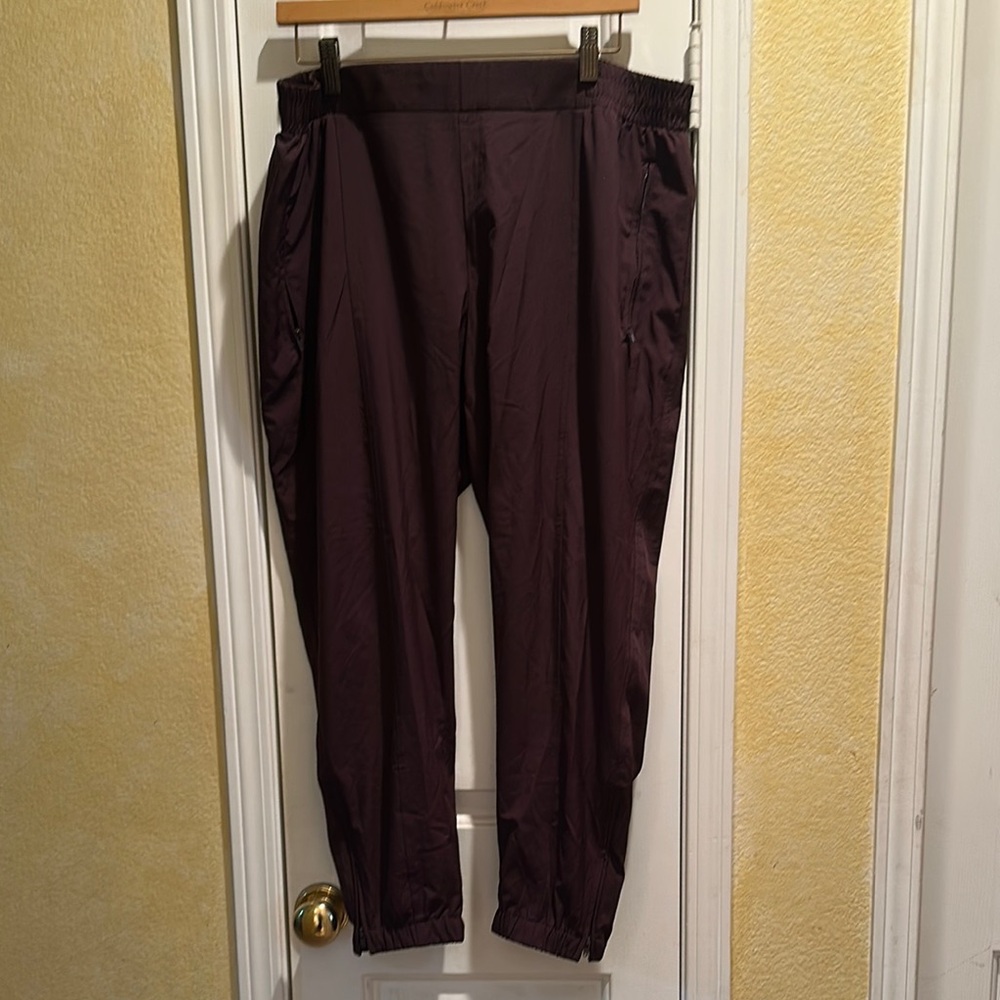 Old Navy Women’s Purple Jogger Pants